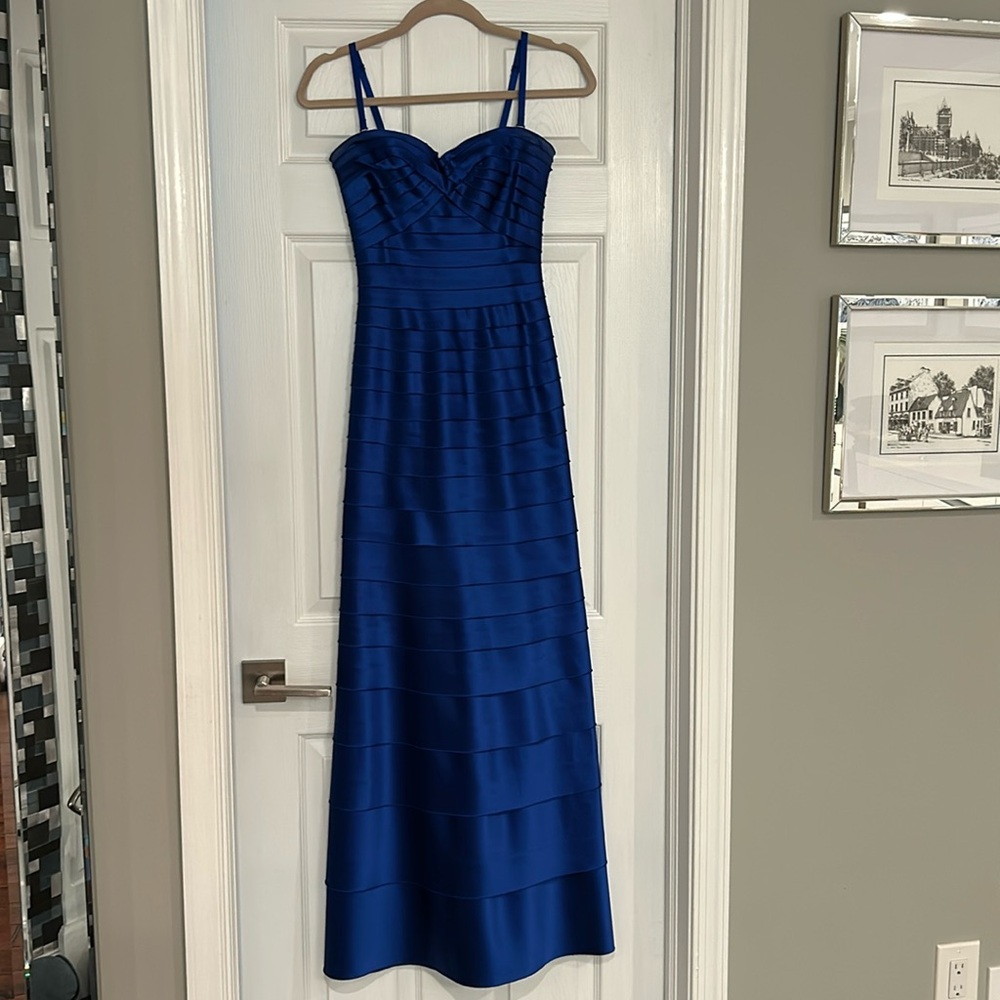 Beautiful blue dress for prom or wedding